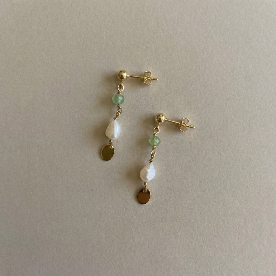 Minimal Pearl Dangles Gold - Sea Green