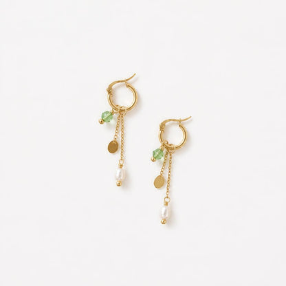 Lynn Dangles Gold