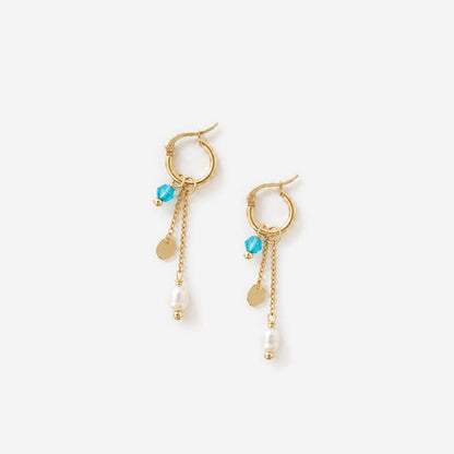 Lynn Dangles Gold